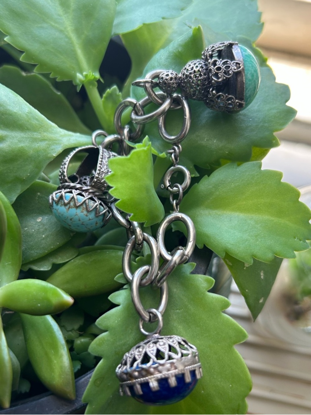 Vtg silver tone faux lapis turquoise jade glass Fob Charm Bold charms bracelet